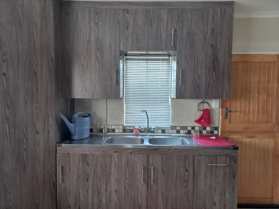 0 Bedroom Property for Sale in Dealesville Free State